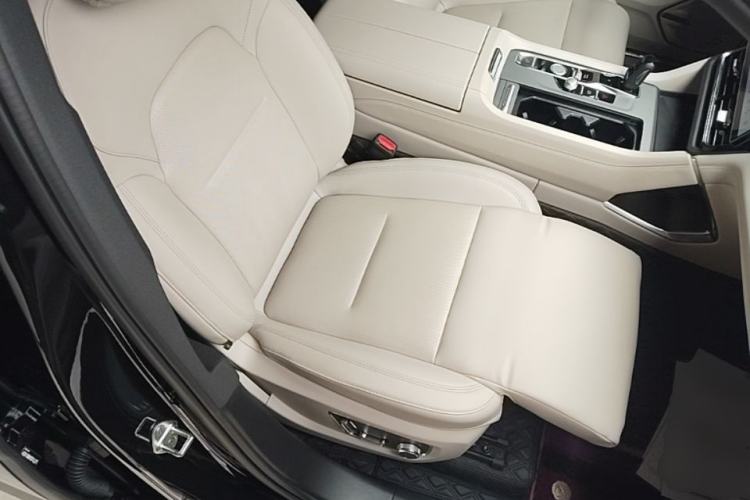 Used Lynk & Co 09 EM-P 2024 2.0TD EM-P Four-Wheel Drive ULTRA Six-Seater Right Front Seat