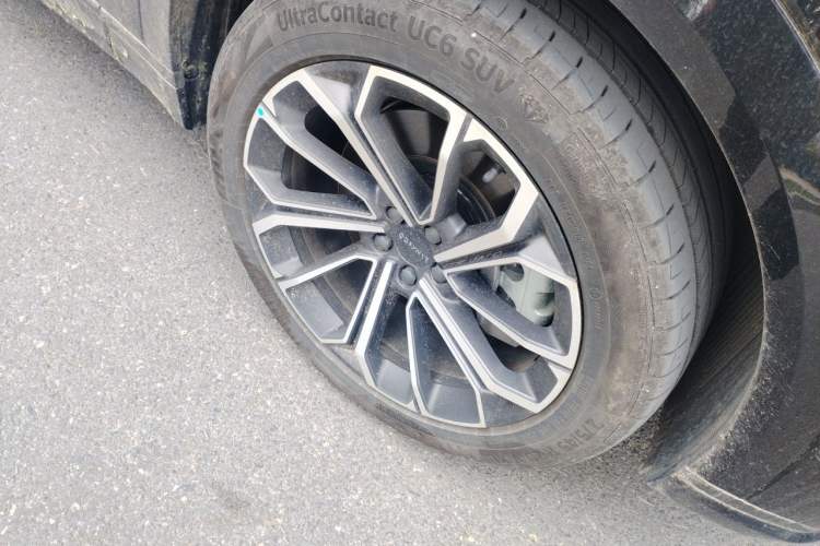 Used Lynk & Co 09 EM-P 2024 2.0TD EM-P Four-Wheel Drive HALO Six-Seater Right Front Wheel Hub