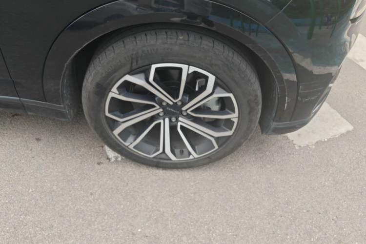 Used Lynk & Co 09 EM-P 2024 2.0TD EM-P Four-Wheel Drive ULTRA Six-Seater Right Front Wheel Hub