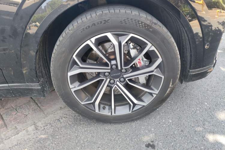 Used Lynk & Co 09 EM-P 2024 2.0TD EM-P Four-Wheel Drive ULTRA Six-Seater Right Front Wheel Hub
