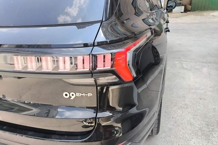 Used Lynk & Co 09 EM-P 2024 2.0TD EM-P Four-Wheel Drive ULTRA Six-Seater Right Rear Taillight