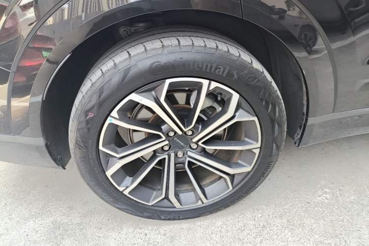 Used Lynk & Co 09 EM-P 2024 2.0TD EM-P Four-Wheel Drive ULTRA Six-Seater Right Rear Wheel Hub