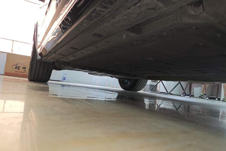 Used Lynk & Co 09 EM-P 2024 2.0TD EM-P Four-Wheel Drive HALO Six-Seater Right Side Sill