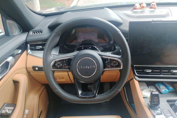 Used Lynk & Co 09 EM-P 2024 2.0TD EM-P Four-Wheel Drive HALO Six-Seater Steering Wheel