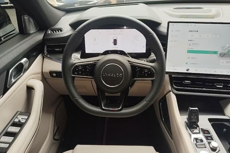 Used Lynk & Co 09 EM-P 2024 2.0TD EM-P Four-Wheel Drive ULTRA Six-Seater Steering Wheel