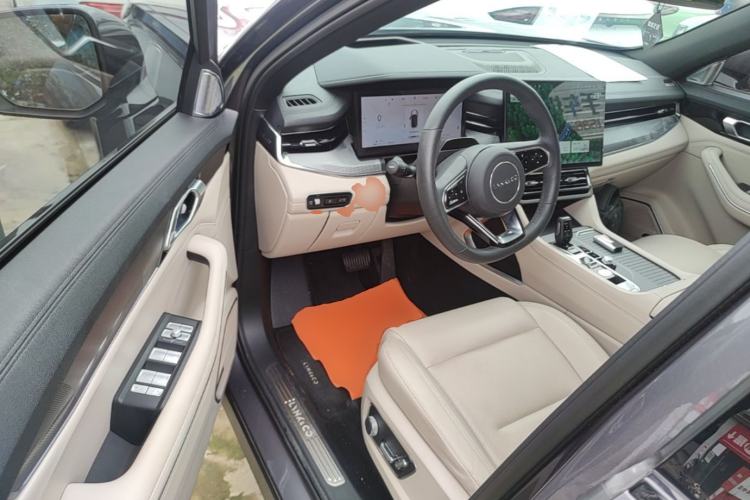 Used Lynk & Co 09 EM-P 2024 2.0TD EM-P Four-Wheel Drive HALO Six-Seater Driver Seat