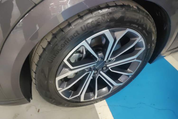 Used Lynk & Co 09 EM-P 2024 2.0TD EM-P Four-Wheel Drive ULTRA Six-Seater Exterior 7