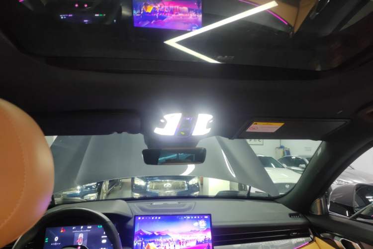 Used Lynk & Co 09 EM-P 2024 2.0TD EM-P Four-Wheel Drive ULTRA Six-Seater Headliner