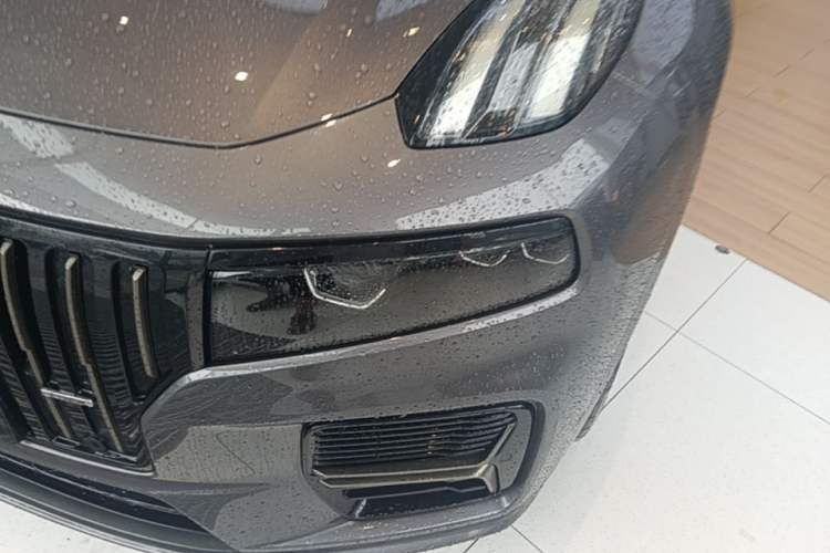 Used Lynk & Co 09 EM-P 2024 2.0TD EM-P Four-Wheel Drive ULTRA Six-Seater Left Front Headlight