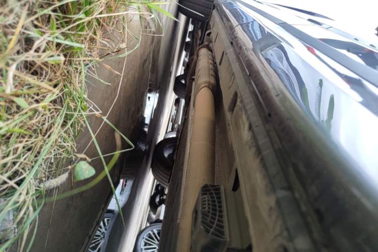 Used Lynk & Co 09 EM-P 2024 2.0TD EM-P Four-Wheel Drive HALO Six-Seater Left Side Sill