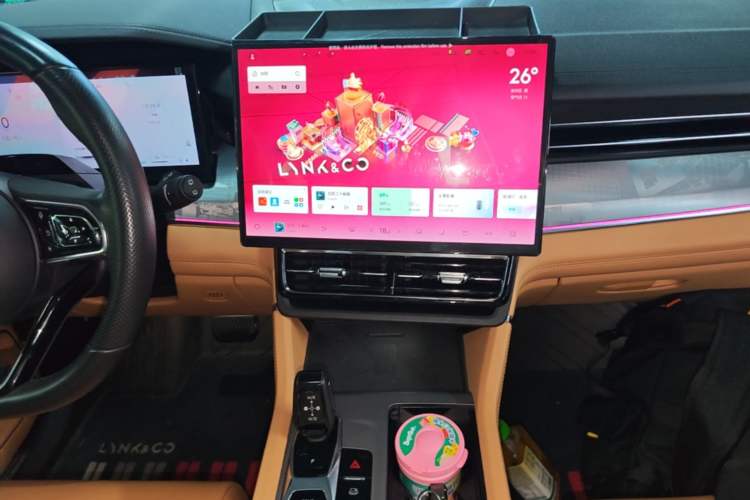 Used Lynk & Co 09 EM-P 2024 2.0TD EM-P Four-Wheel Drive ULTRA Six-Seater Audio And AC Panel