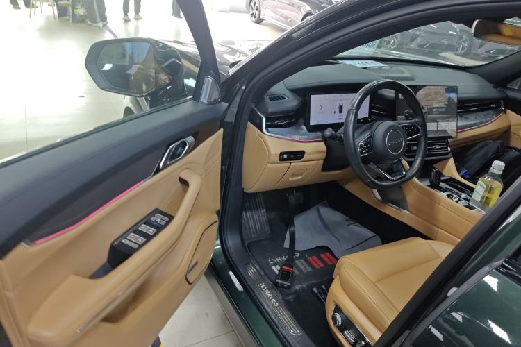 Used Lynk & Co 09 EM-P 2024 2.0TD EM-P Four-Wheel Drive ULTRA Six-Seater Driver Seat