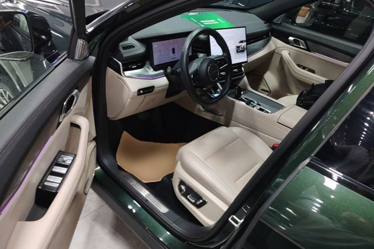 Used Lynk & Co 09 EM-P 2024 2.0TD EM-P Four-Wheel Drive ULTRA Six-Seater Driver Seat