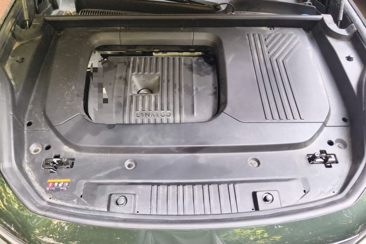 Used Lynk & Co 09 EM-P 2024 2.0TD EM-P Four-Wheel Drive ULTRA Six-Seater Engine Bay