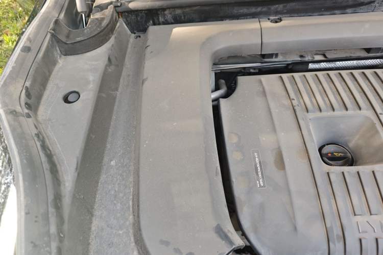 Used Lynk & Co 09 EM-P 2024 2.0TD EM-P Four-Wheel Drive ULTRA Six-Seater Engine Bay Right