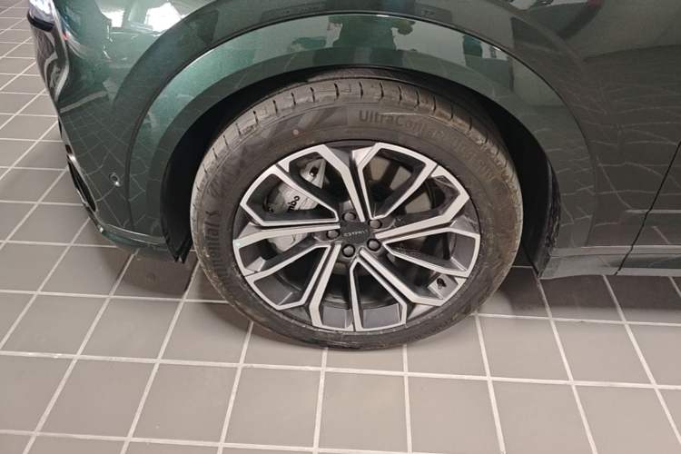 Used Lynk & Co 09 EM-P 2024 2.0TD EM-P Four-Wheel Drive ULTRA Six-Seater Exterior 4