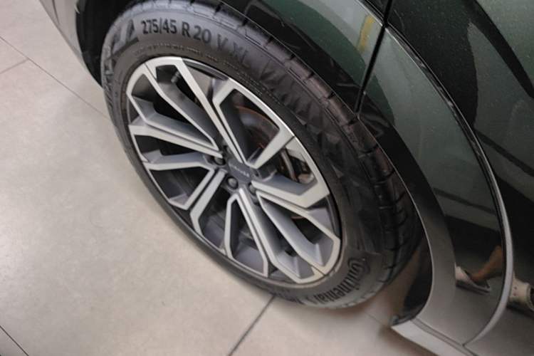 Used Lynk & Co 09 EM-P 2024 2.0TD EM-P Four-Wheel Drive ULTRA Six-Seater Exterior 5