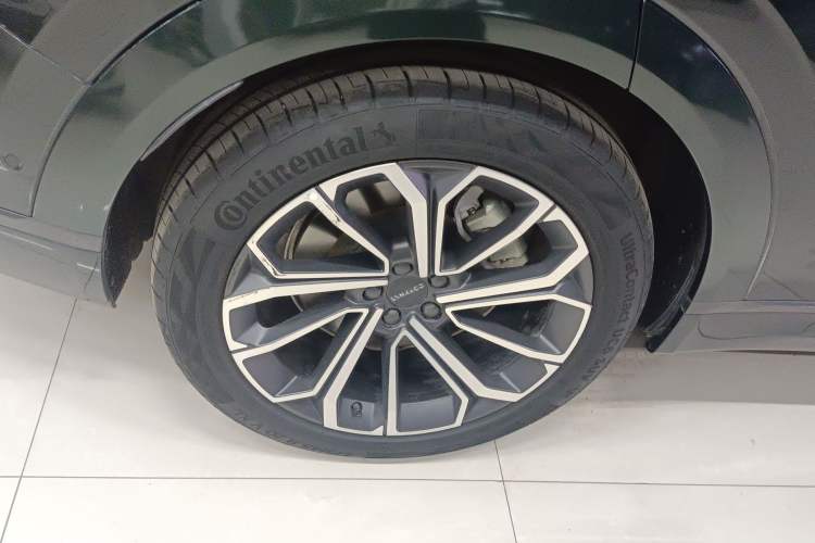 Used Lynk & Co 09 EM-P 2024 2.0TD EM-P Four-Wheel Drive ULTRA Six-Seater Exterior 8