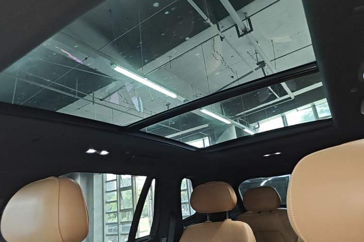 Used Lynk & Co 09 EM-P 2024 2.0TD EM-P Four-Wheel Drive ULTRA Six-Seater Headliner