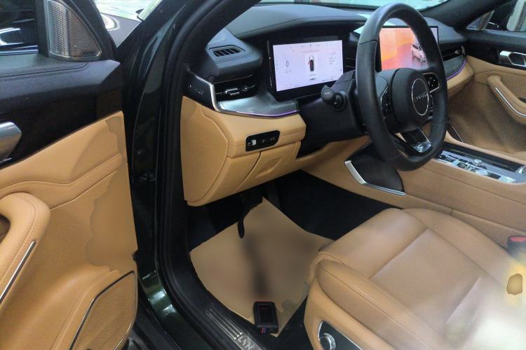 Used Lynk & Co 09 EM-P 2024 2.0TD EM-P Four-Wheel Drive ULTRA Six-Seater Interior 3