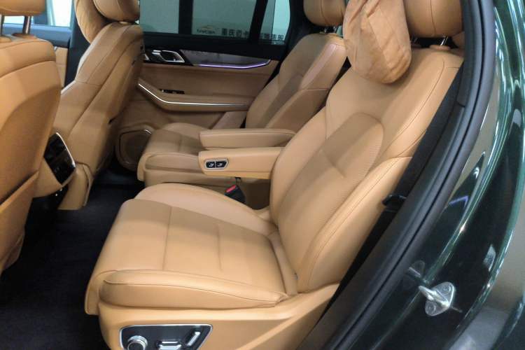 Used Lynk & Co 09 EM-P 2024 2.0TD EM-P Four-Wheel Drive ULTRA Six-Seater Interior 4