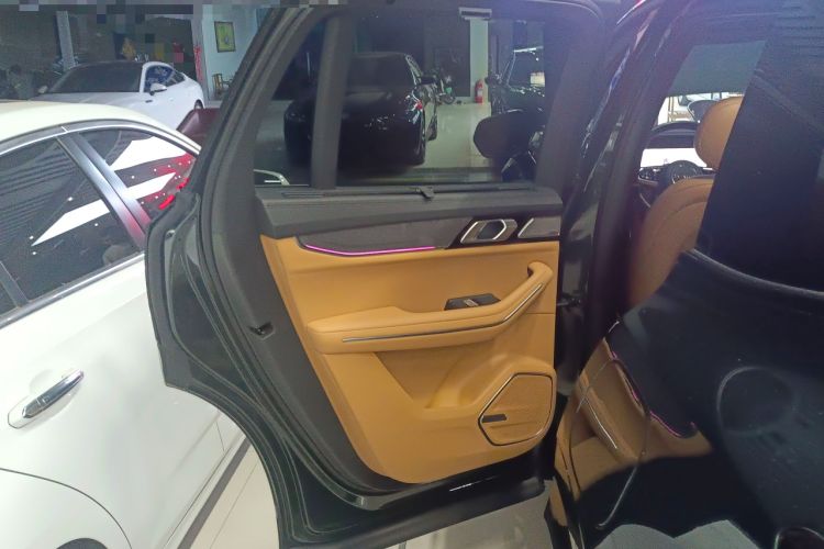 Used Lynk & Co 09 EM-P 2024 2.0TD EM-P Four-Wheel Drive ULTRA Six-Seater Interior 8