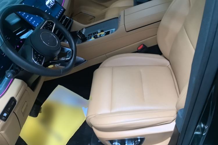 Used Lynk & Co 09 EM-P 2024 2.0TD EM-P Four-Wheel Drive ULTRA Six-Seater Left Front Seat
