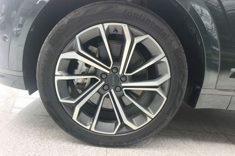 Used Lynk & Co 09 EM-P 2024 2.0TD EM-P Four-Wheel Drive ULTRA Six-Seater Left Front Wheel Hub