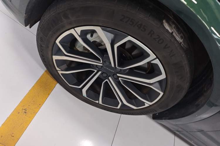 Used Lynk & Co 09 EM-P 2024 2.0TD EM-P Four-Wheel Drive ULTRA Six-Seater Left Front Wheel Hub