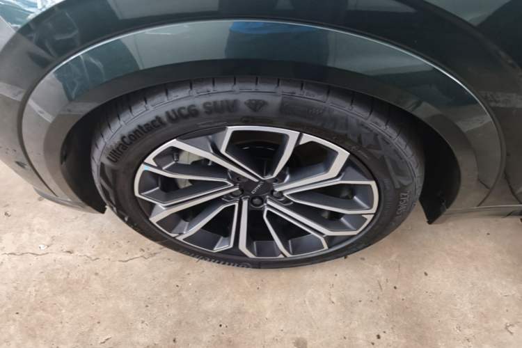 Used Lynk & Co 09 EM-P 2024 2.0TD EM-P Four-Wheel Drive ULTRA Six-Seater Left Front Wheel Hub