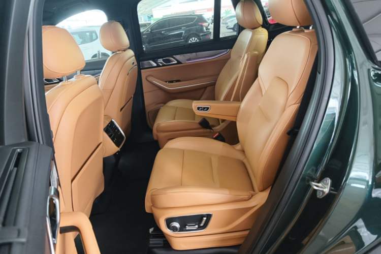 Used Lynk & Co 09 EM-P 2024 2.0TD EM-P Four-Wheel Drive ULTRA Six-Seater Left Rear Seat