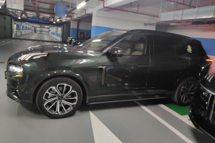 Used Lynk & Co 09 EM-P 2024 2.0TD EM-P Four-Wheel Drive ULTRA Six-Seater Left Side