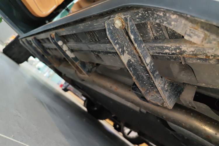 Used Lynk & Co 09 EM-P 2024 2.0TD EM-P Four-Wheel Drive ULTRA Six-Seater Left Side Sill