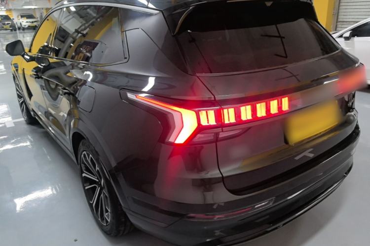 Used Lynk & Co 09 EM-P 2024 2.0TD EM-P Four-Wheel Drive ULTRA Six-Seater Rear Left 45 Deg
