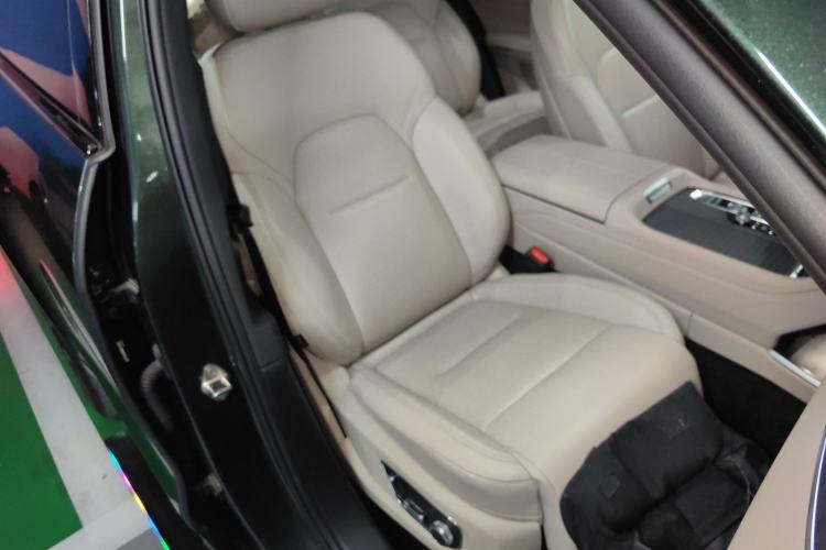 Used Lynk & Co 09 EM-P 2024 2.0TD EM-P Four-Wheel Drive ULTRA Six-Seater Right Front Seat