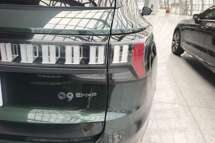 Used Lynk & Co 09 EM-P 2024 2.0TD EM-P Four-Wheel Drive ULTRA Six-Seater Right Rear Taillight