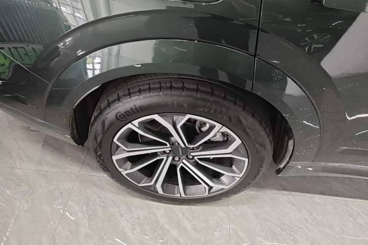 Used Lynk & Co 09 EM-P 2024 2.0TD EM-P Four-Wheel Drive ULTRA Six-Seater Right Rear Wheel Hub