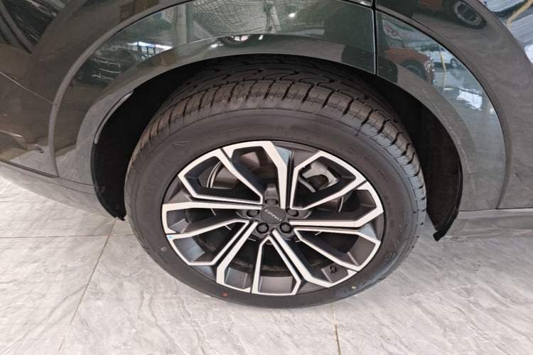 Used Lynk & Co 09 EM-P 2024 2.0TD EM-P Four-Wheel Drive HALO Six-Seater Right Rear Wheel Hub