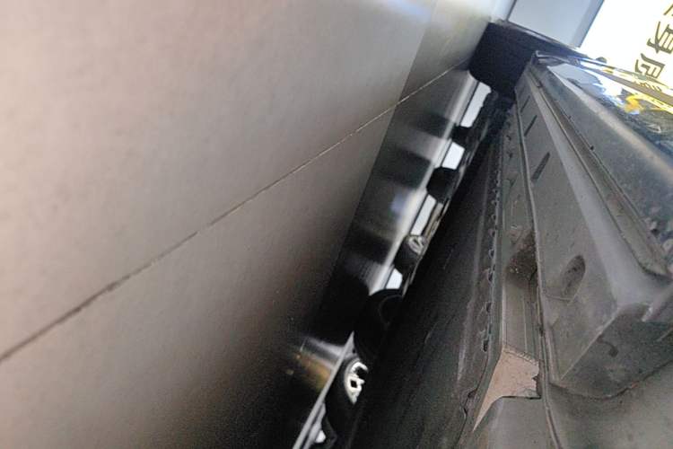 Used Lynk & Co 09 EM-P 2024 2.0TD EM-P Four-Wheel Drive ULTRA Six-Seater Right Side Sill
