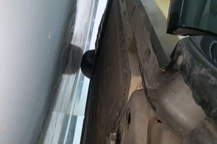 Used Lynk & Co 09 EM-P 2024 2.0TD EM-P Four-Wheel Drive ULTRA Six-Seater Right Side Sill