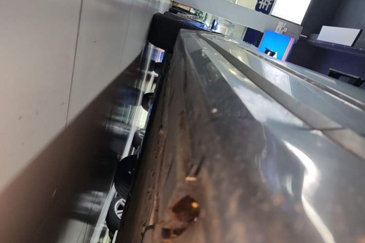 Used Lynk & Co 09 EM-P 2024 2.0TD EM-P Four-Wheel Drive ULTRA Six-Seater Right Side Sill