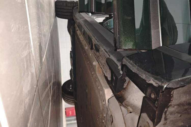 Used Lynk & Co 09 EM-P 2024 2.0TD EM-P Four-Wheel Drive ULTRA Six-Seater Right Side Sill