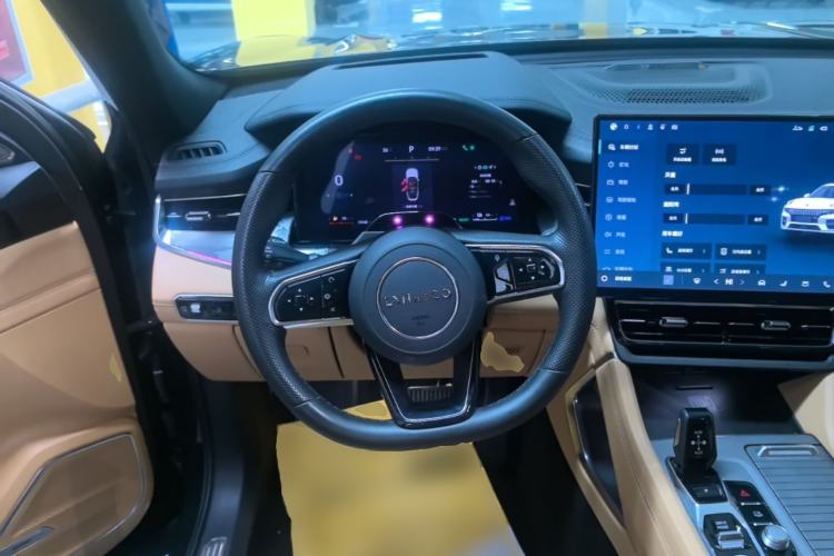 Used Lynk & Co 09 EM-P 2024 2.0TD EM-P Four-Wheel Drive ULTRA Six-Seater Steering Wheel