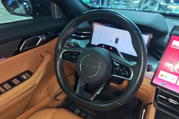 Used Lynk & Co 09 EM-P 2024 2.0TD EM-P Four-Wheel Drive ULTRA Six-Seater Steering Wheel