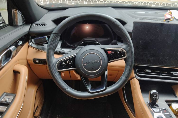 Used Lynk & Co 09 EM-P 2024 2.0TD EM-P Four-Wheel Drive ULTRA Six-Seater Steering Wheel