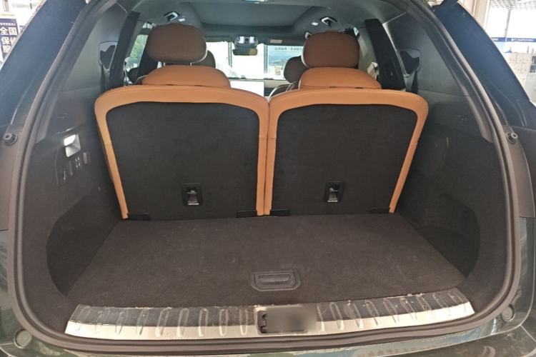 Used Lynk & Co 09 EM-P 2024 2.0TD EM-P Four-Wheel Drive HALO Six-Seater Trunk