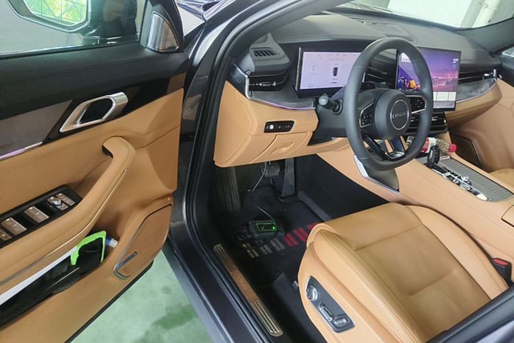 Used Lynk & Co 09 EM-P 2024 2.0TD EM-P Four-Wheel Drive HALO Six-Seater Driver Seat