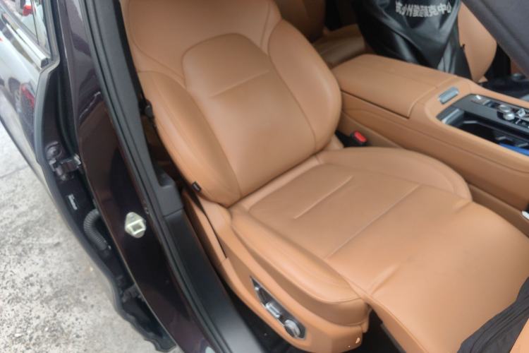 Used Lynk & Co 09 EM-P 2024 2.0TD EM-P Four-Wheel Drive ULTRA Six-Seater Right Front Seat