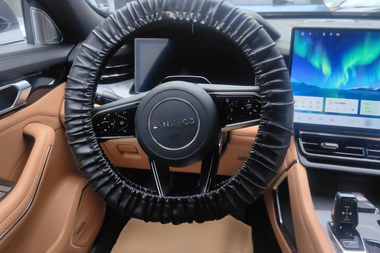 Used Lynk & Co 09 EM-P 2024 2.0TD EM-P Four-Wheel Drive ULTRA Six-Seater Steering Wheel