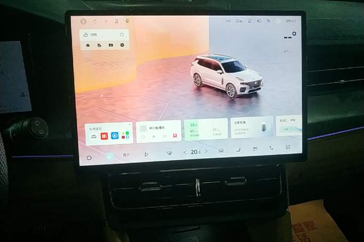 Used Lynk & Co 09 EM-P 2024 2.0TD EM-P Four-Wheel Drive HALO Six-Seater Audio And AC Panel